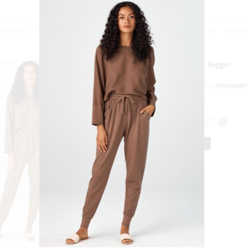 Vetta Capsule High Waisted Joggers XL  good used condition